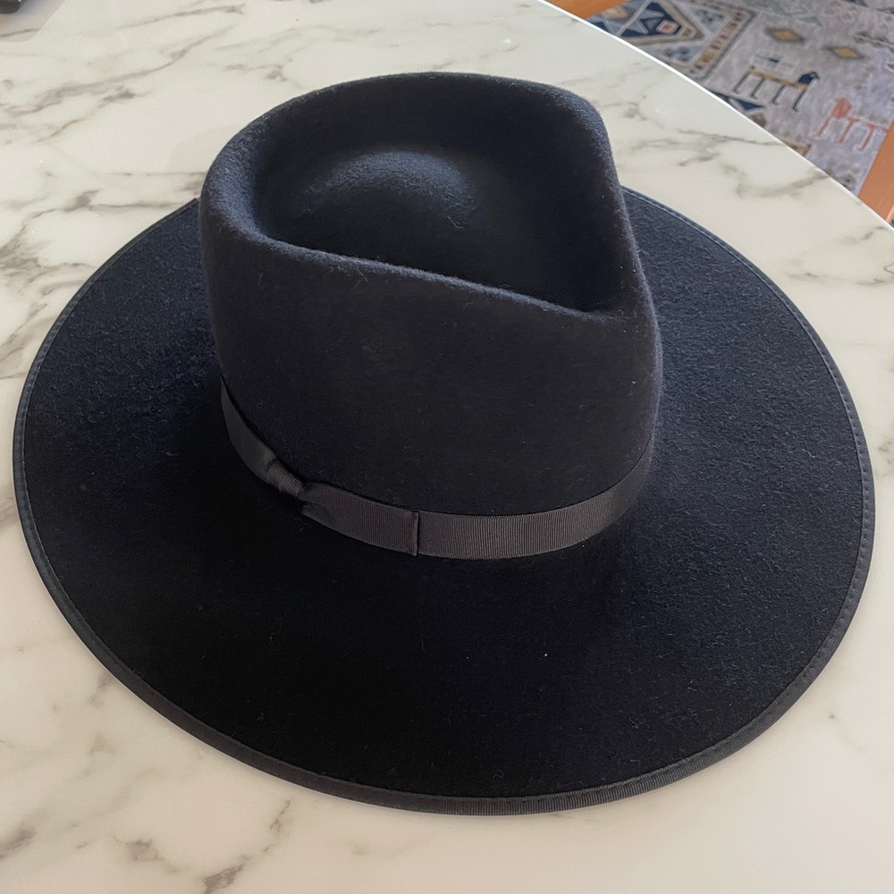 Lack of color Rancher Hat